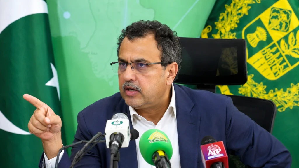 Govt Promises “Ultra Cheap” Electricity — Pakistanis May Soon Store Power in Batteries Pakistan electricity prices reduction plan announced by Awais Leghari during major power sector reforms in Pakistan