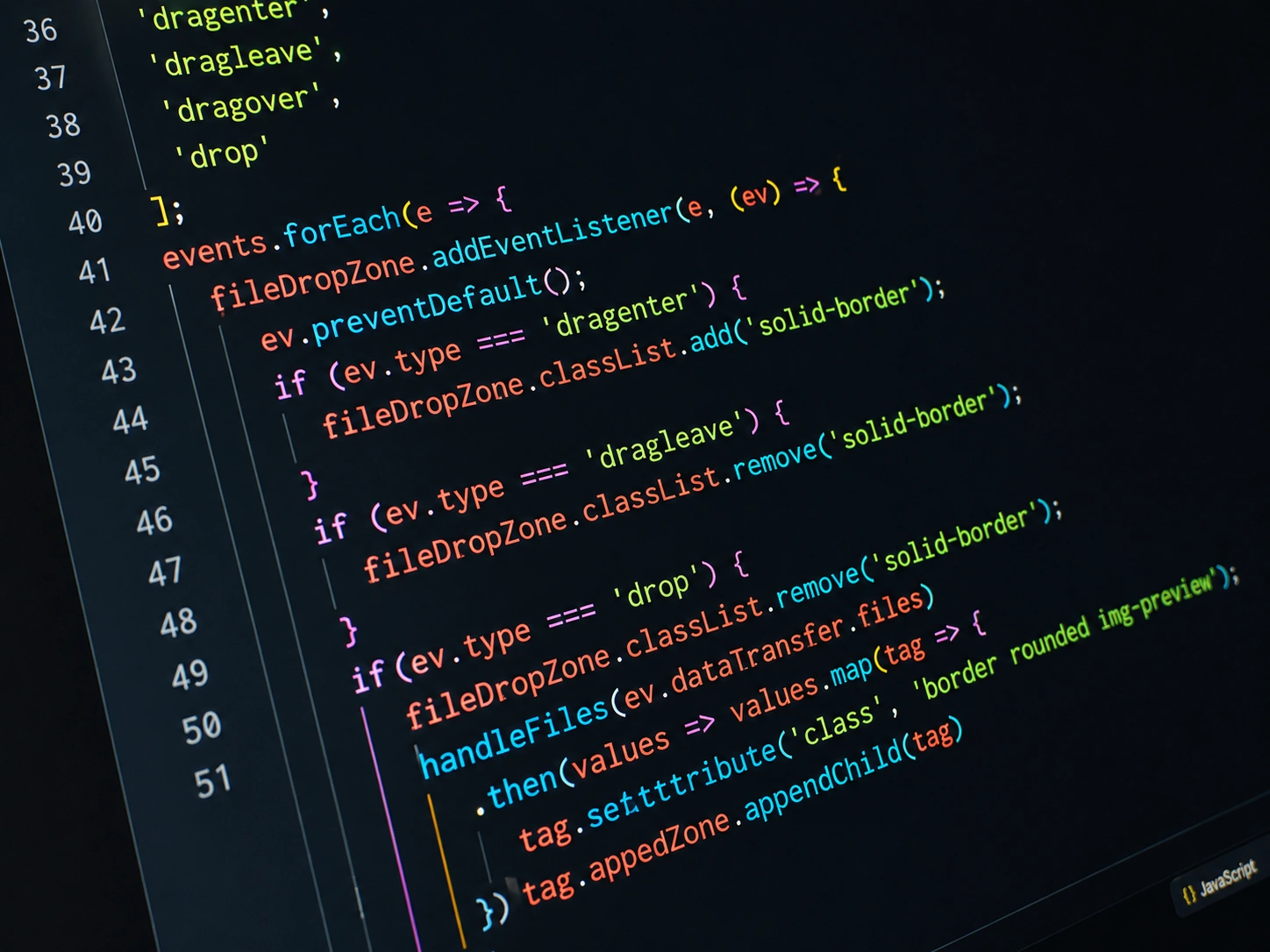 Senate Makes Computer Science Compulsory in Pakistani Schools From Elementary to High School Level