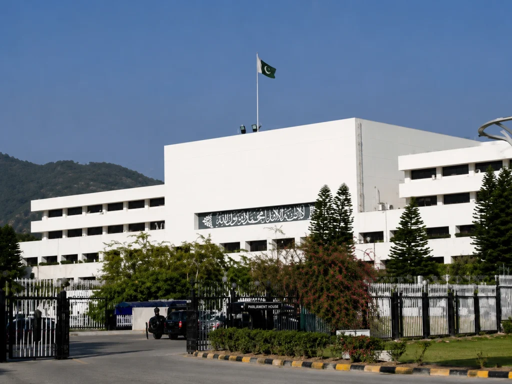 Federal Government Corporations Loss Hits Rs832 Billion as SOE Reforms Fail to Deliver in FY2025 Ministry of Finance report reveals federal government corporations loss of Rs832 billion in FY2025 led by NHA and Pakistan Railways deficits