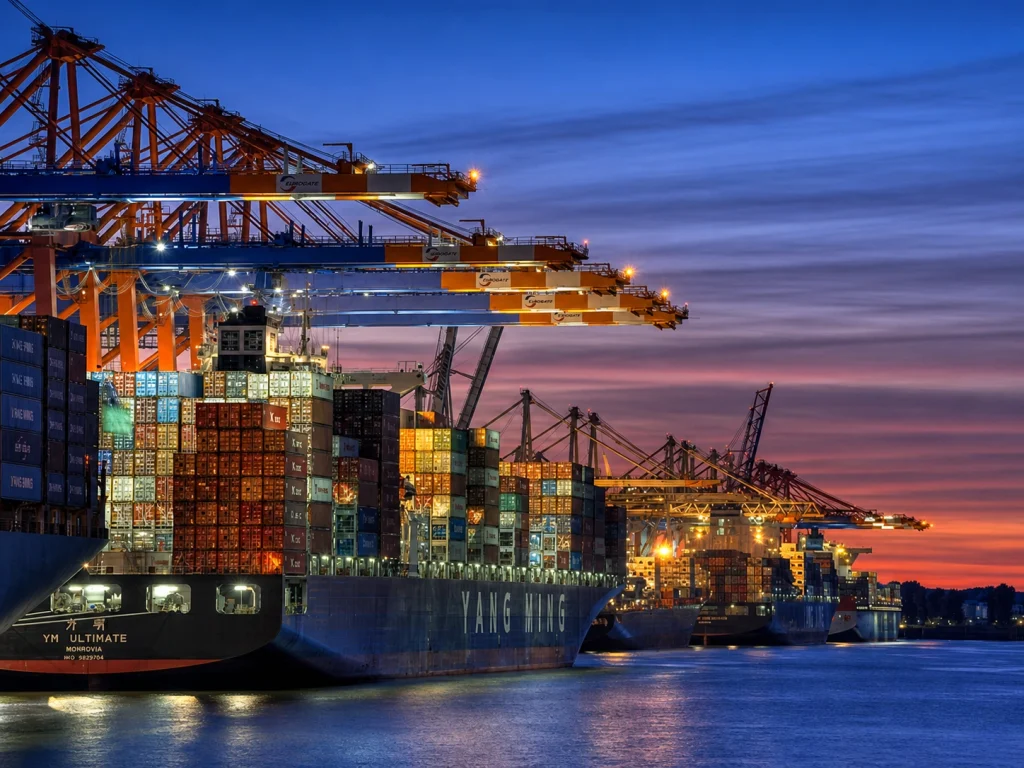 Pakistan trade deficit hits 46-month high of $4.07 billion in April 2026 as imports surge 7.5% to $6.55 billion while exports grow just 14% to $2.48 billion