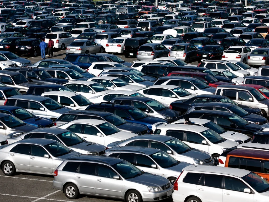 Govt to Scrap 5-Year Age Limit on Used Car Imports Used car import age restriction removal announced by Commerce Secretary Jawad Paul before the National Assembly Standing Committee on Finance