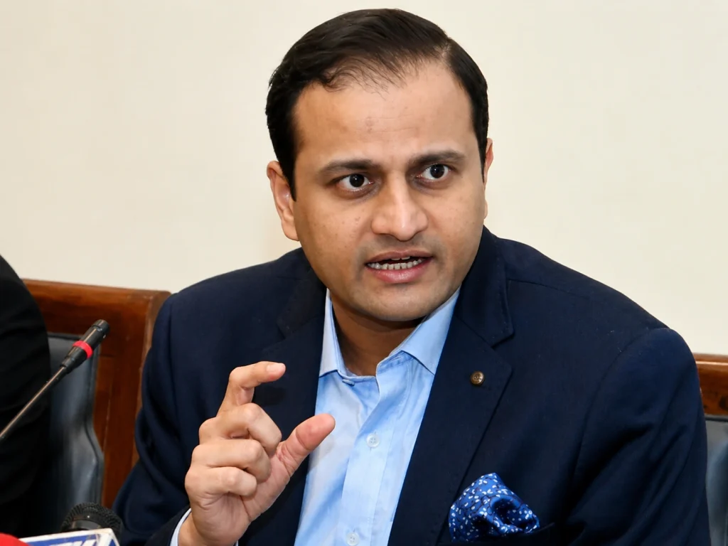 Karachi Mayor Launches Barcode System to Expose Illegal Water Tanker Mafia Karachi water tanker barcode system announced by Mayor Barrister Murtaza Wahab on June