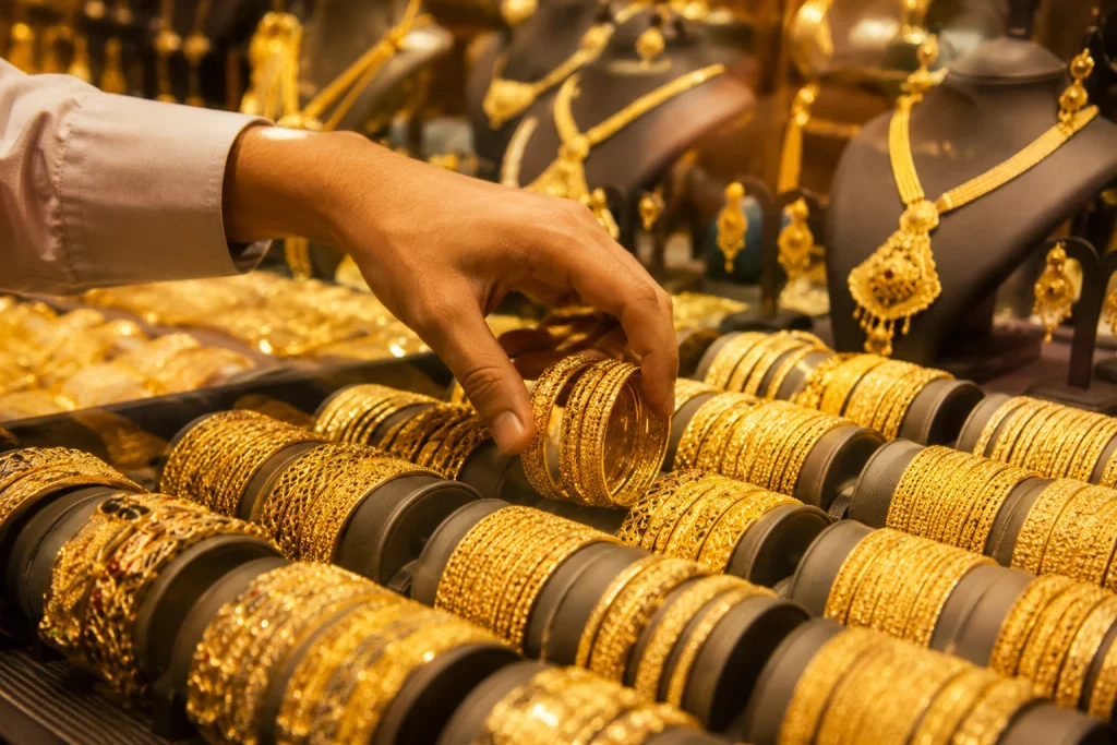 Gold Takes a Nosedive in Pakistan as Prices Plunge by Rs12,489 Per Tola Gold prices in Pakistan plunge by Rs12,489 per tola following a sharp decline in global bullion markets