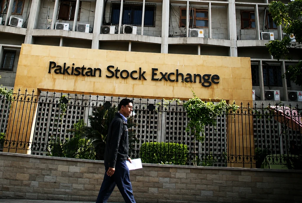 Pakistan Stocks End FY26 on a High as KSE-100 Surges 44% to 180,301 KSE-100 FY26 performance delivers 44% return, closing at 180,301.
