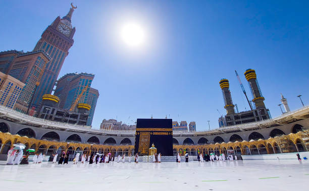 Sun Above Kaaba during the rare solar zenith creates a shadowless moment in Makkah.
