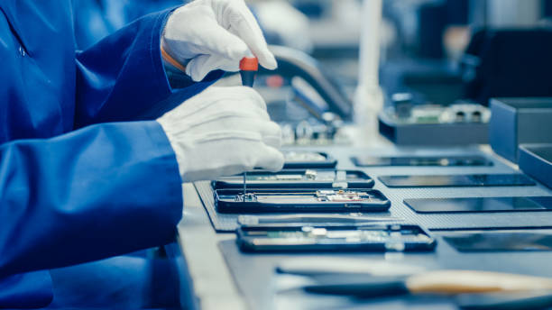 Pakistan Mobile Phone Production Hits 2 Million, Imports Lose More Ground Pakistan mobile phone production rises as local manufacturers assemble 2 million handsets in May 2026, meeting 86% of domestic mobile phone demand.