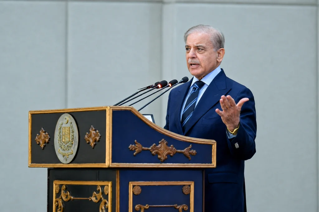 Shehbaz Unveils Livestock Overhaul, Eyes $19.5 Billion Export Boom Pakistan livestock reforms: Prime Minister Shehbaz Sharif addresses the national seminar while unveiling PAITS to boost dairy and meat exports.